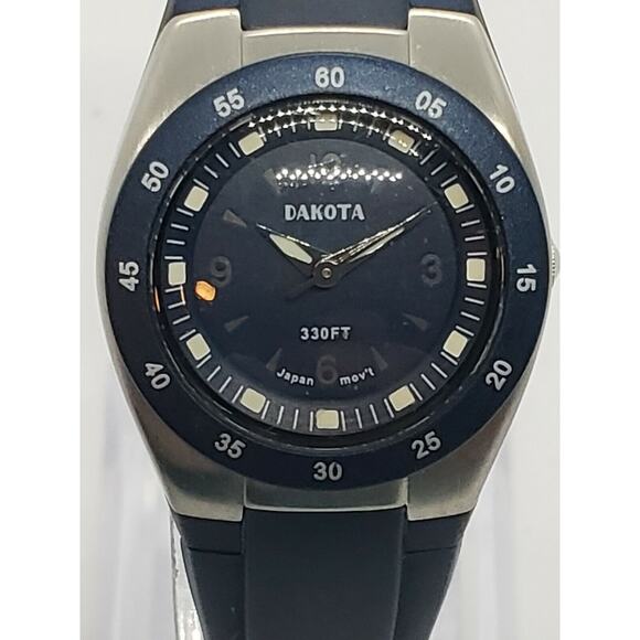 Dakota Women's Quartz 25mm Watch - Picture 1 of 11